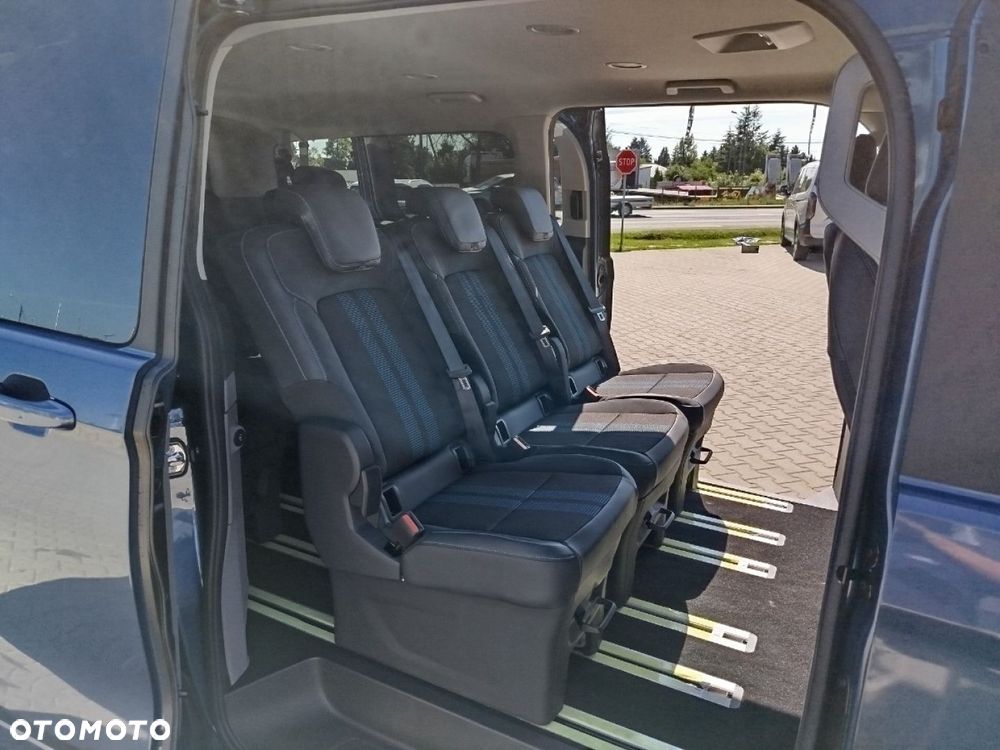 Ford Tourneo Custom - 16