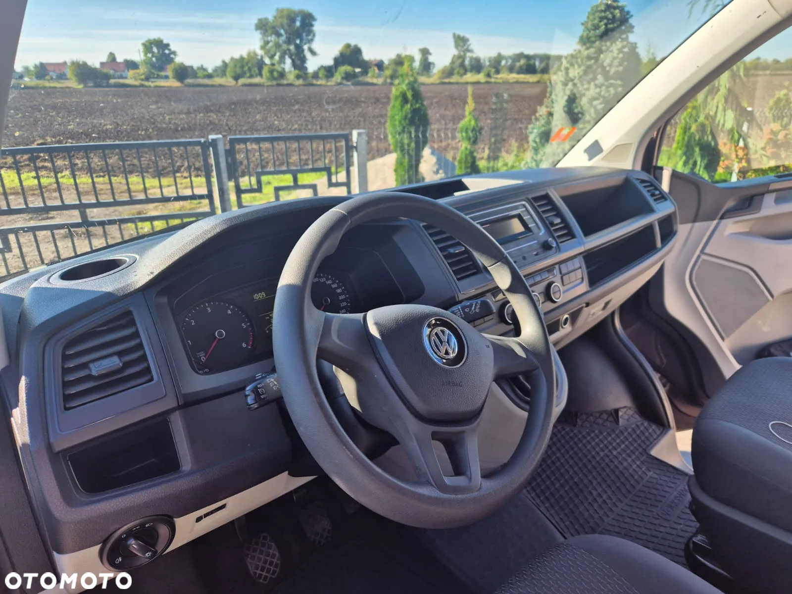 Volkswagen Caravelle 2.0 TDI L2 Comfortline - 6