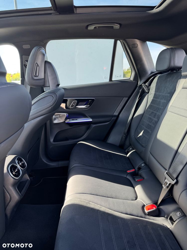 Mercedes-Benz GLC - 22