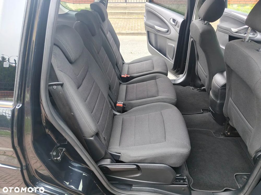 Ford S-Max - 18