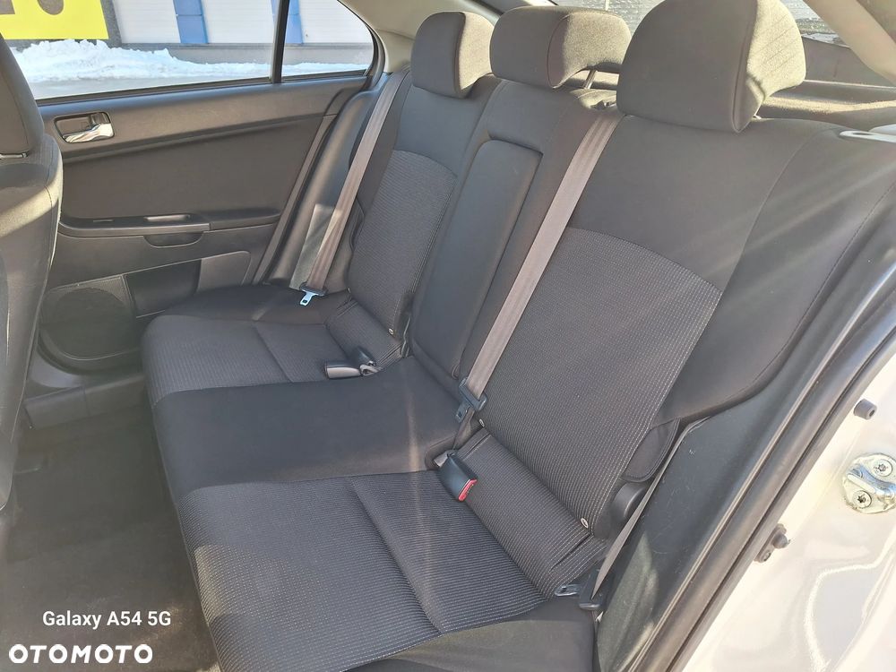 Mitsubishi Lancer 1.8 Inform - 17