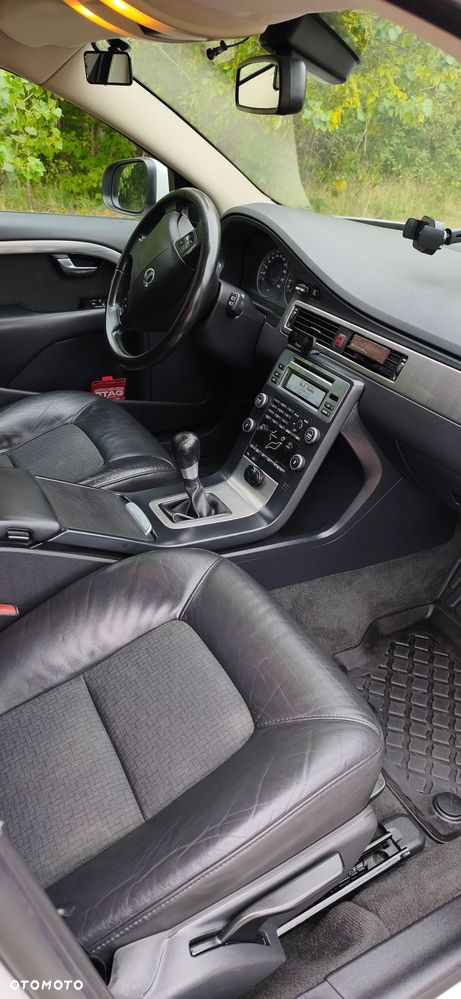 Volvo V70 2.5T Momentum - 16
