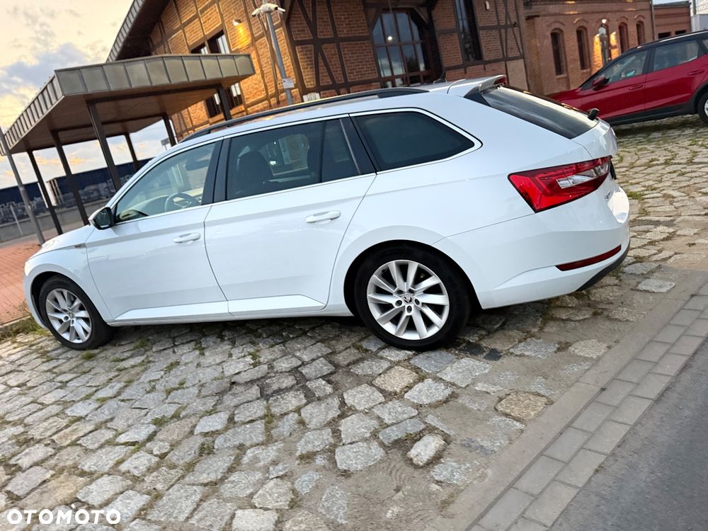 Skoda Superb 2.0 TDI Ambition DSG - 7
