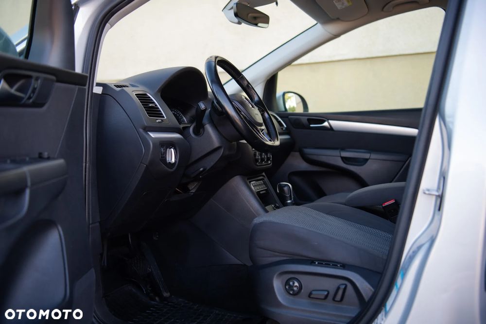 Volkswagen Sharan 2.0 TDI Comfortline DSG - 10