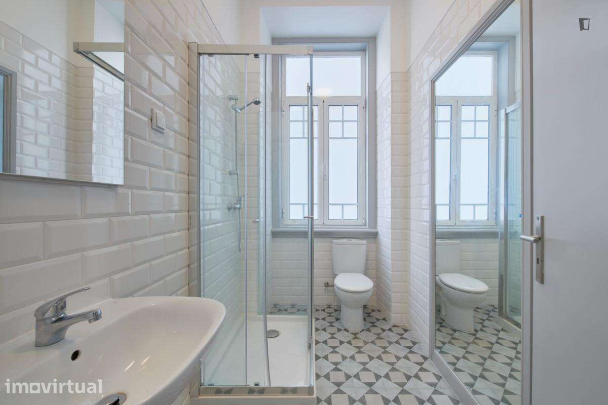 Quarto - localizado em Saldanha Lisbon - Grande imagem: 2/43