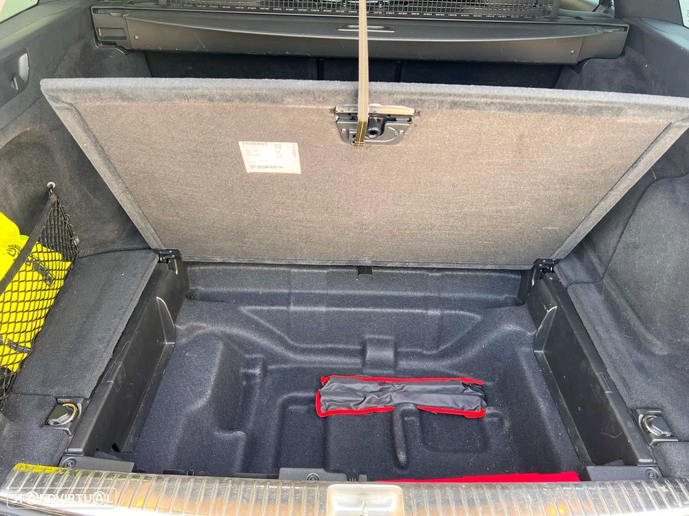 Mercedes-Benz E 220 d 4Matic 9G-TRONIC Avantgarde - 14