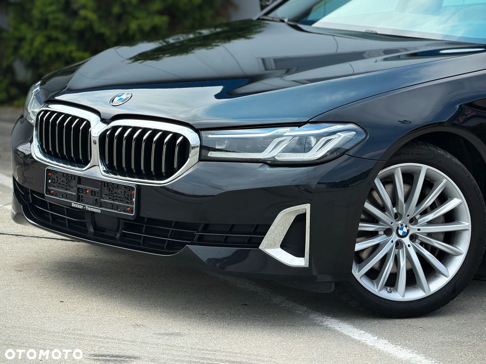 BMW Seria 5 540d xDrive mHEV Luxury Line - 3