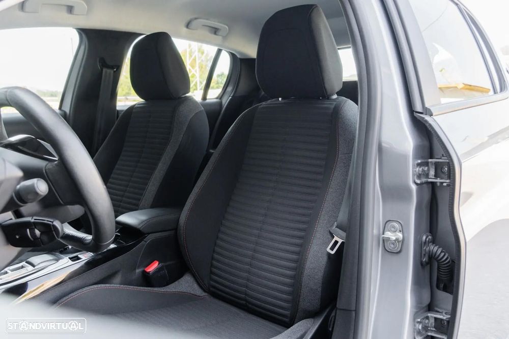Peugeot e-208 50 kWh Active - 9
