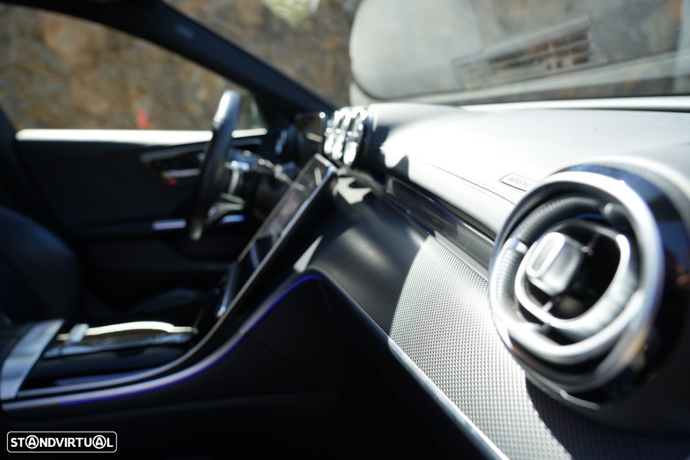 Mercedes-Benz C 300 e 9G-TRONIC Edition AMG Line - 24