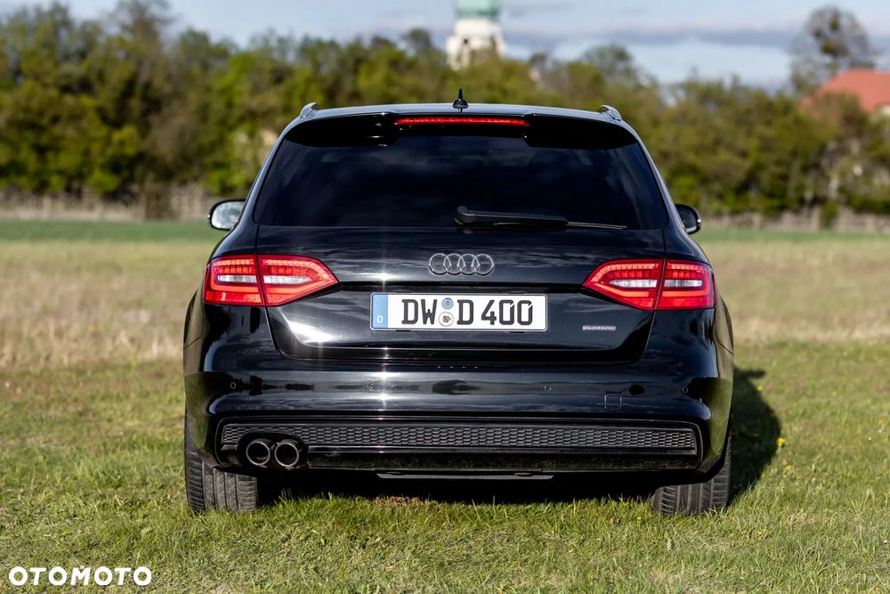Audi A4 Avant 2.0 TDI DPF quattro S tronic S line Sportpaket - 12