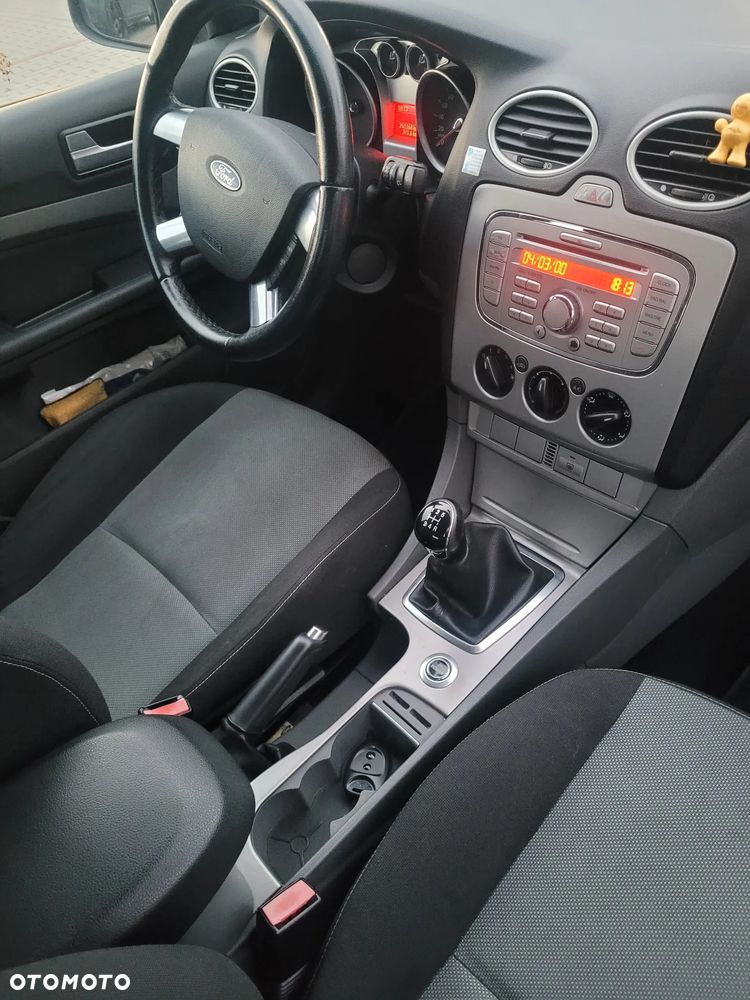 Ford Focus - 11