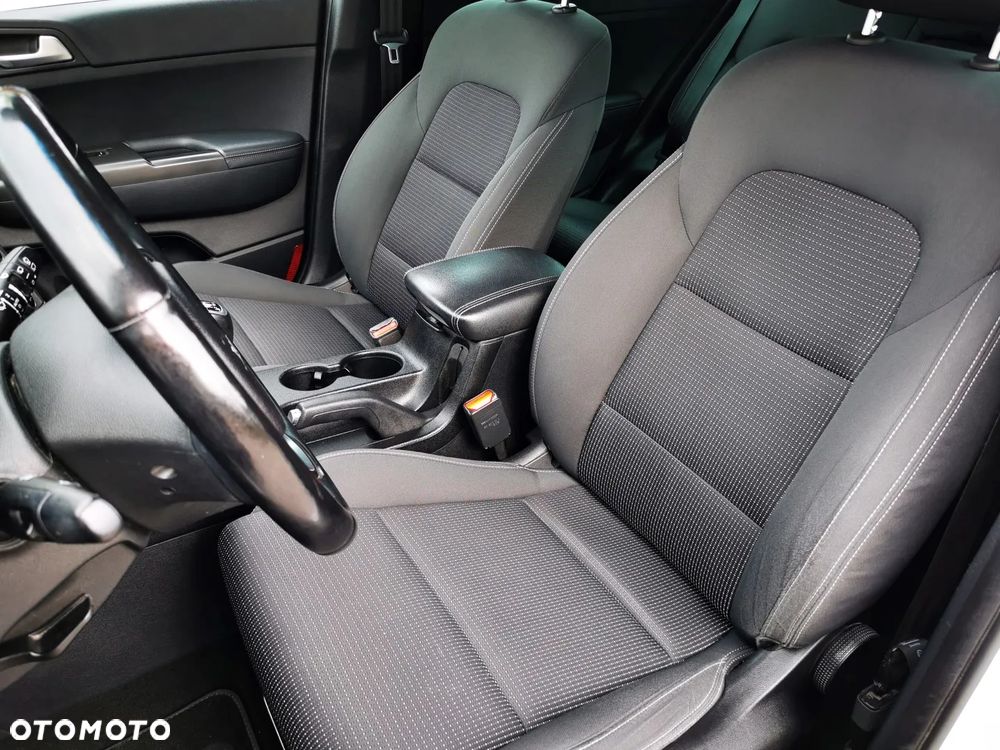Kia Sportage 1.6 GDI 2WD DREAM-TEAM EDITION - 10