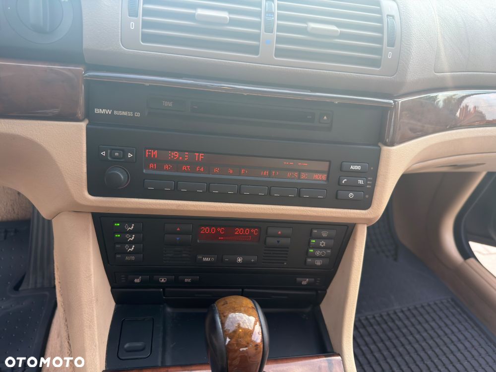 BMW Seria 5 - 23