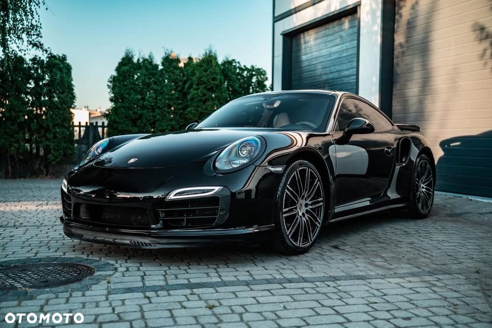 Porsche 911 Turbo - 12