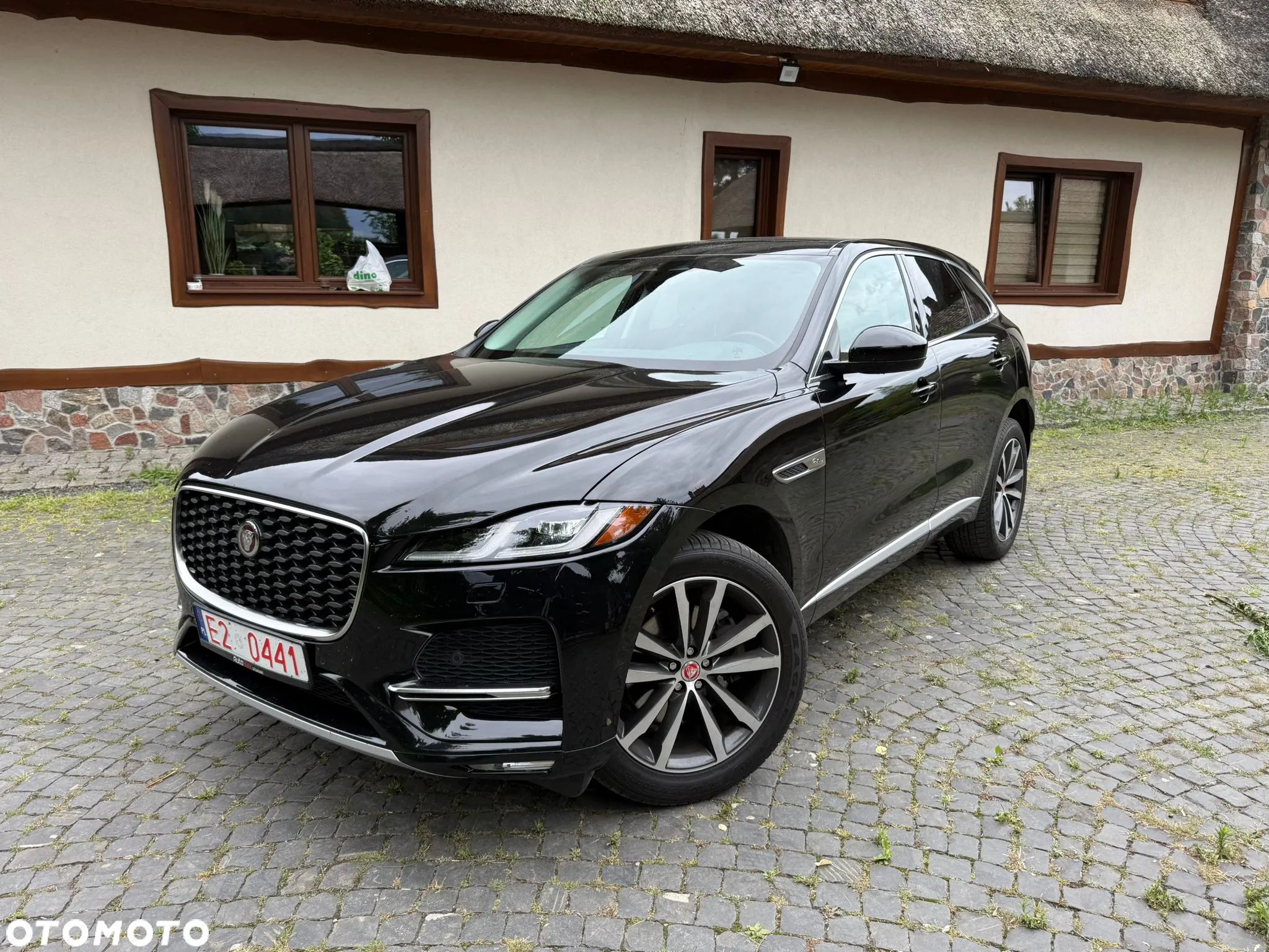 Jaguar F-Pace P250 AWD R-Dynamic Black - 1
