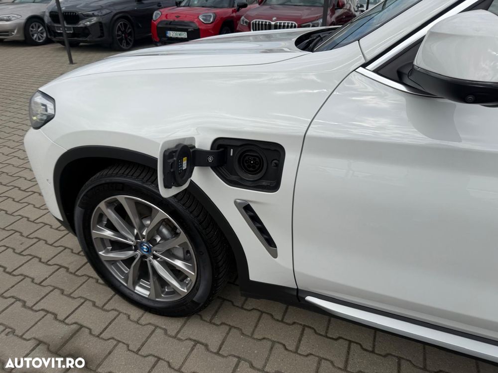 BMW X3 xDrive30e AT PHEV - 9