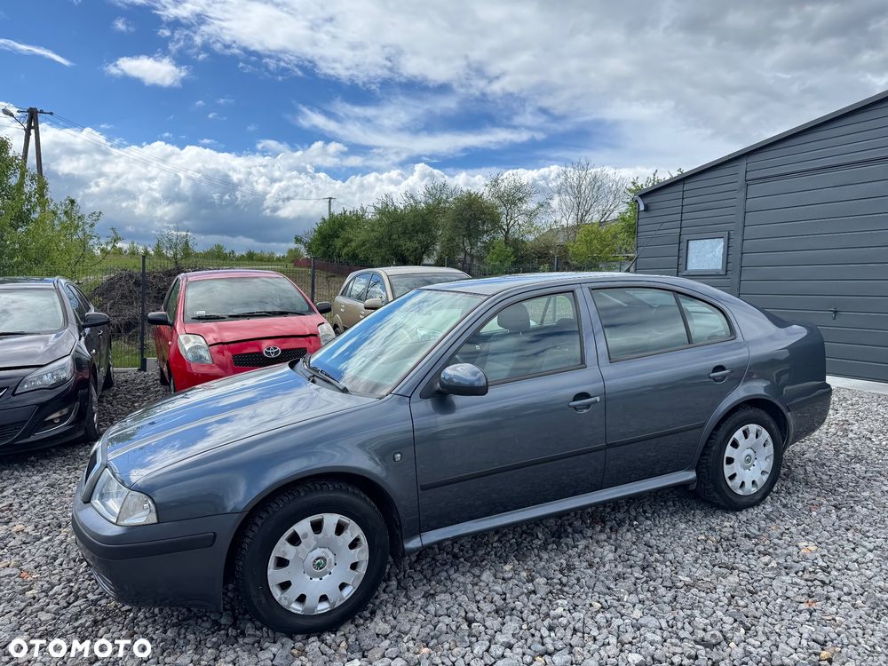 Skoda Octavia 1.6 Tour - 3