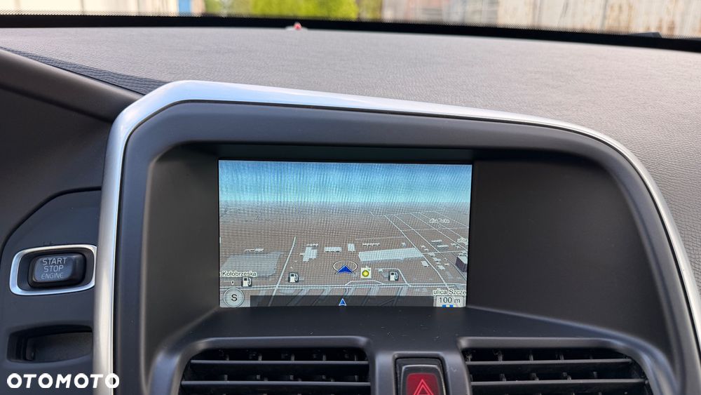 Volvo XC 60 D4 Geartronic Summum - 32