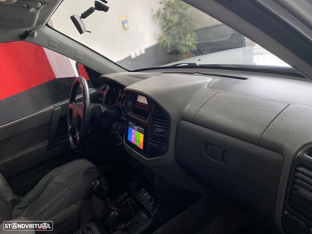 Mitsubishi Pajero 2.5 TD GLX - 25