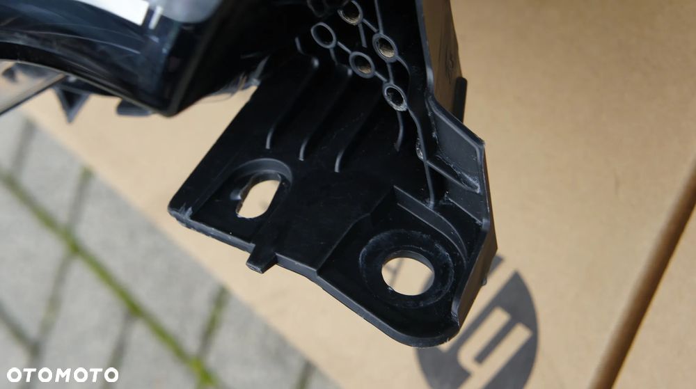 PRZEDNIA PRAWA LAMPA RENAULT TALISMAN FULL LED - 6