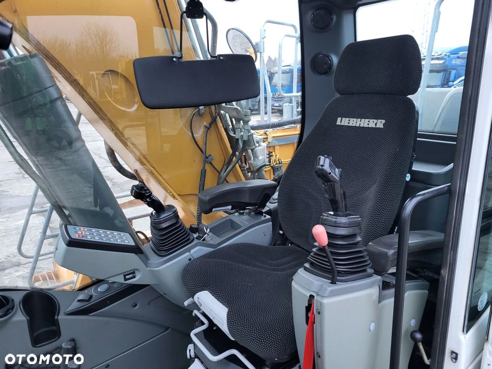 Liebherr R 922 LC z Niemiec - 14