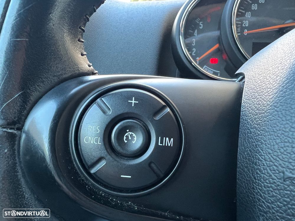 MINI Countryman One D - 40