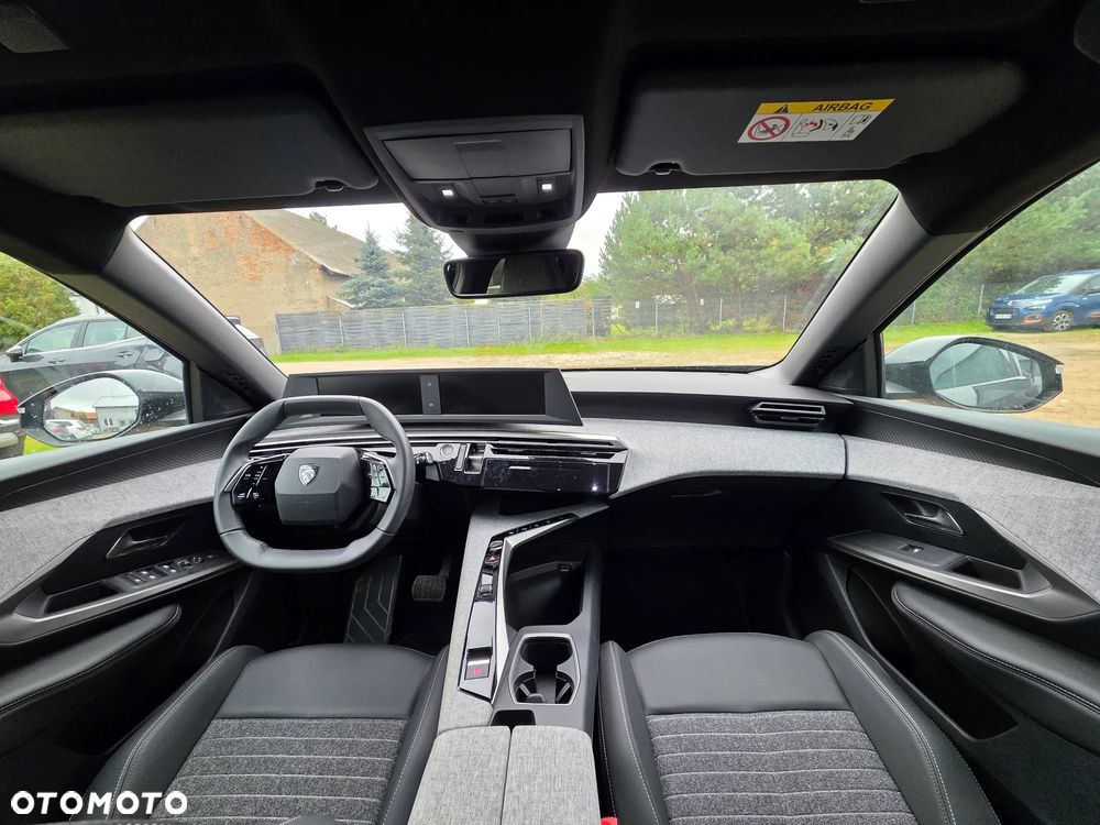 Peugeot E-5008 210 Allure - 18