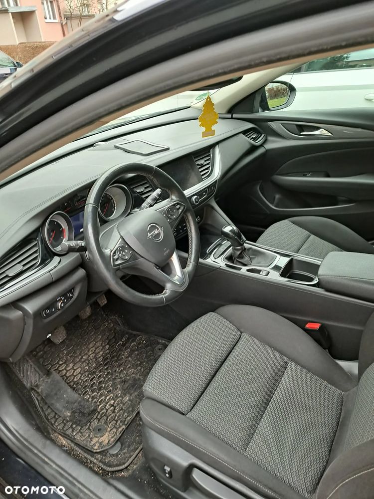 Opel Insignia - 8