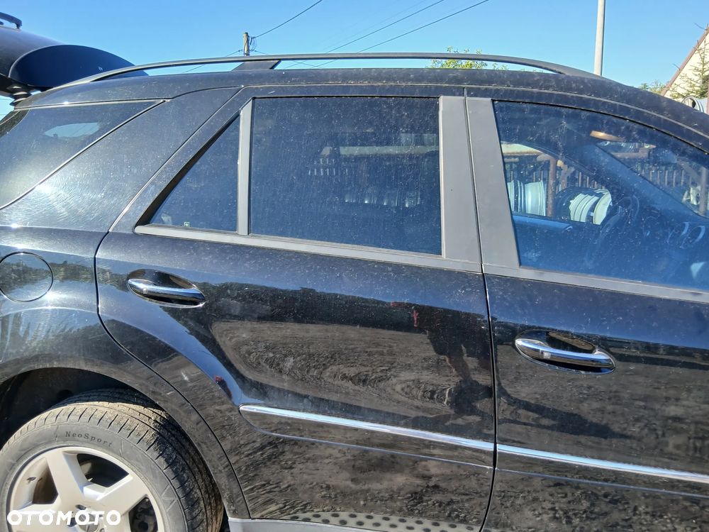 Mercedes ML W164 3.0 V 642.940 lakier 197u silnik skrzynia  maska błotnik drzwi zderzak  deska fotel - 10