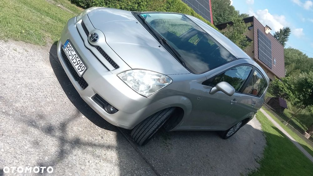 Toyota Corolla Verso 1.8 Sol + 7os - 1