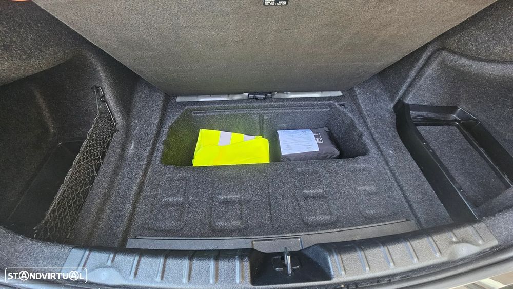 BMW 320 i Aut. Sport Line - 42