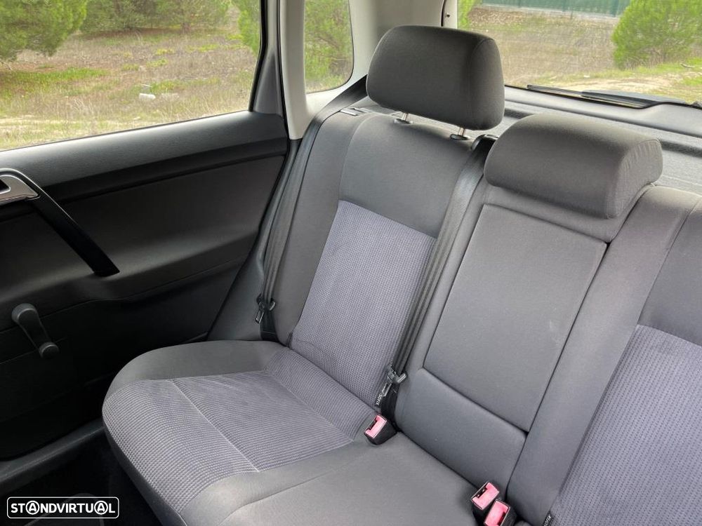 VW Polo 1.2 Confortline AC - 32