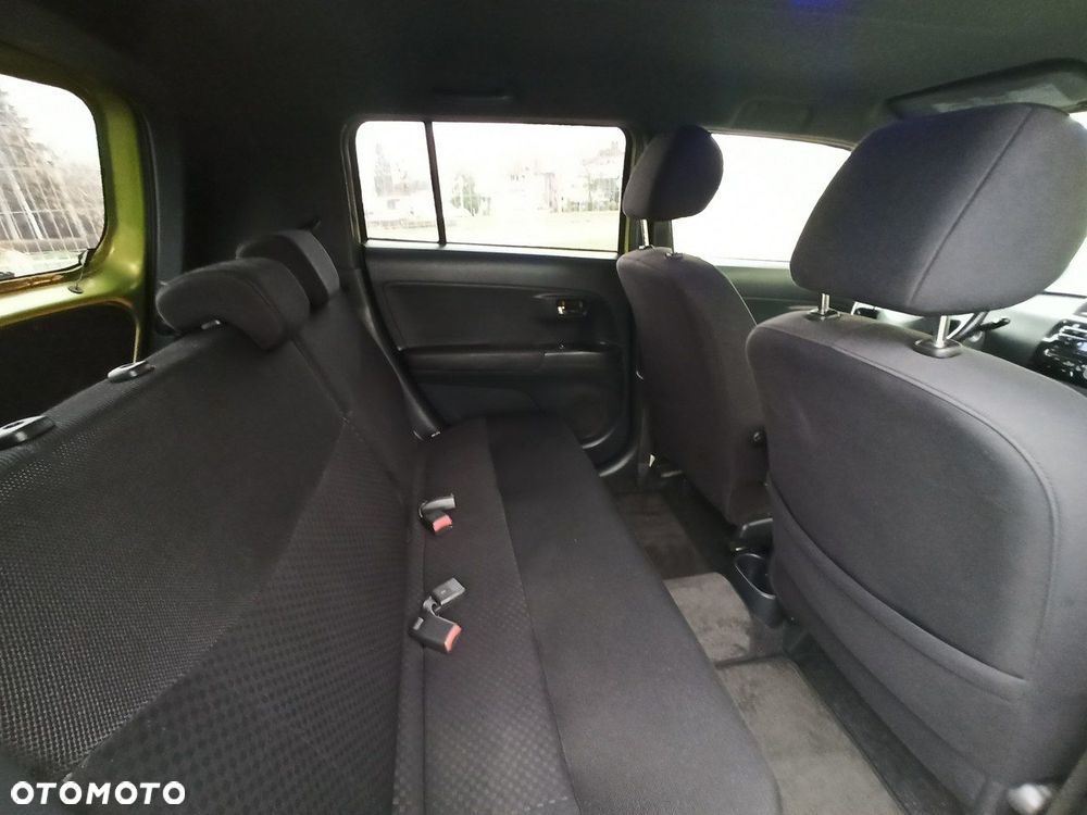 Daihatsu Materia - 11