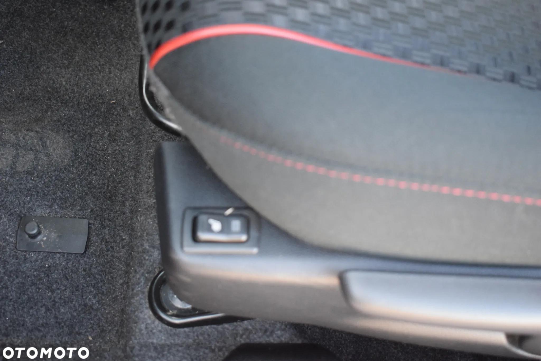 Mazda 2 1.3 Exclusive - 9