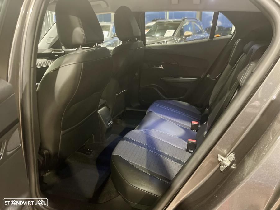 Peugeot 2008 1.2 PureTech Allure Pack - 24