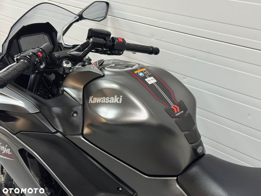 Kawasaki Ninja - 28