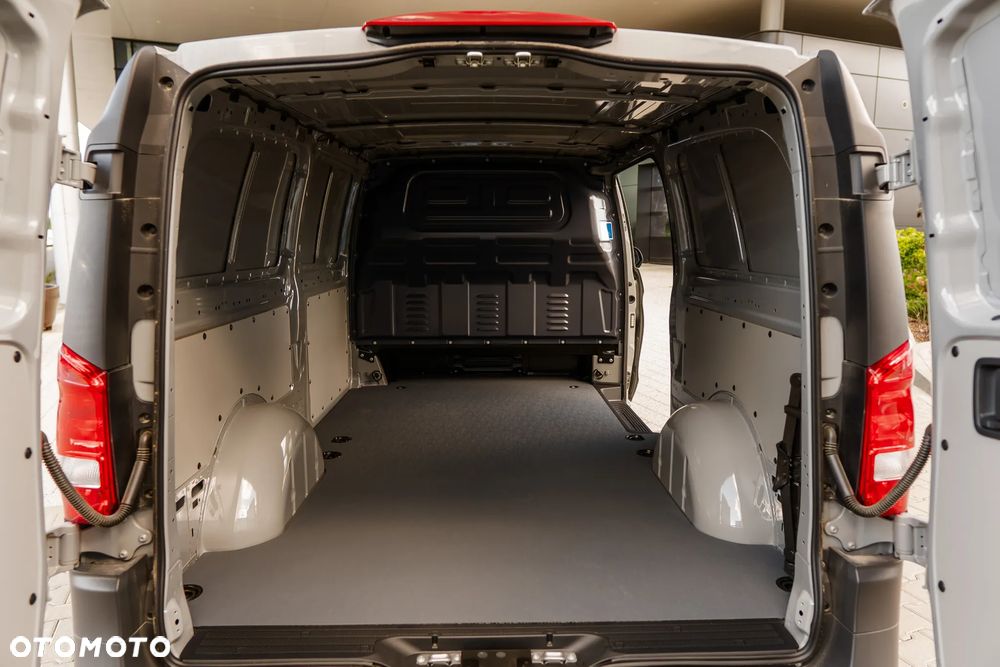Mercedes-Benz Vito - 13