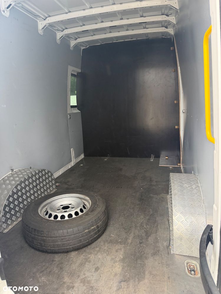 Volkswagen Crafter - 10