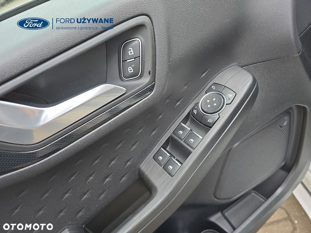 Ford Kuga - 24