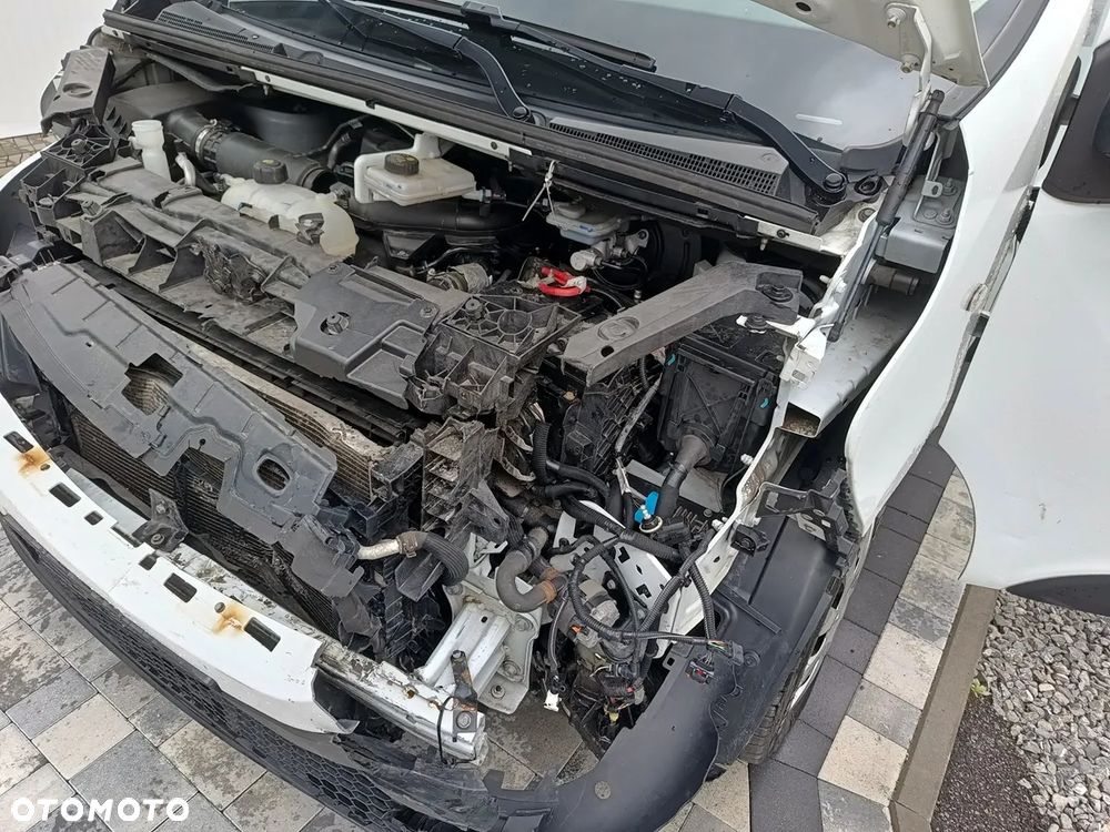 Renault Trafic - 17