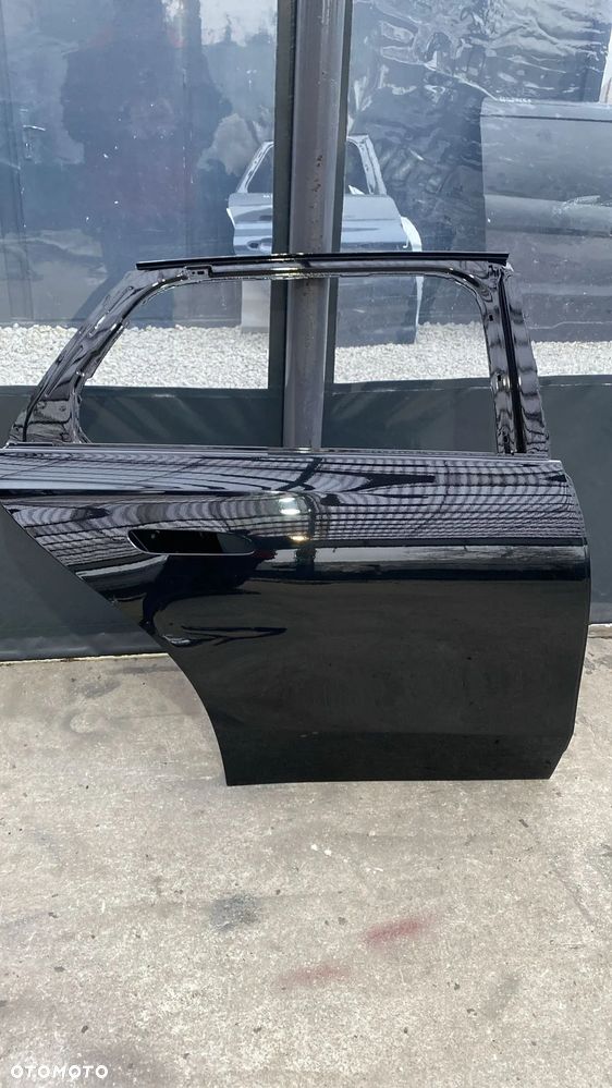 MERCEDES E KLASA W214 KOMBI DRZWI PRAWE TYLNE POZNAŃ GIEŁDA - 1