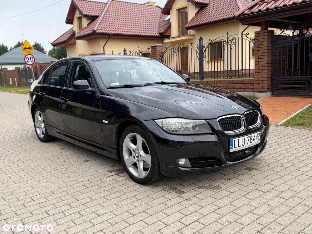 BMW Seria 3 318d DPF Edition Sport - 12