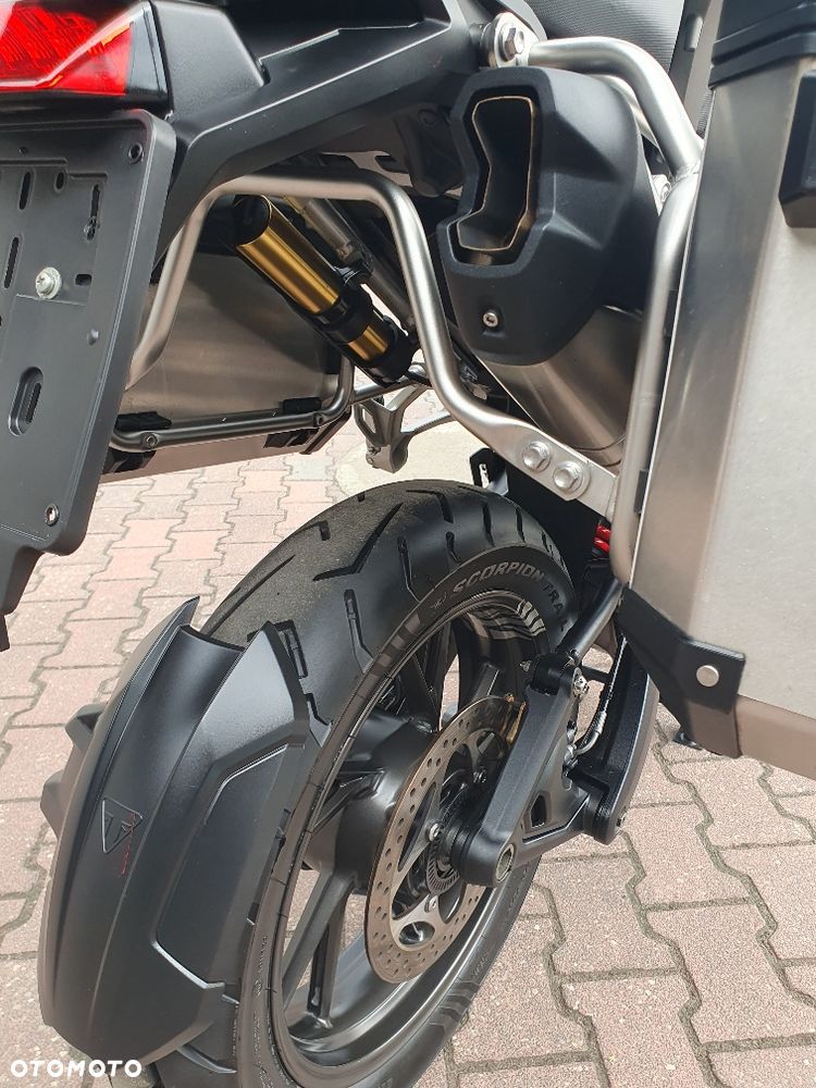 Triumph Tiger - 32