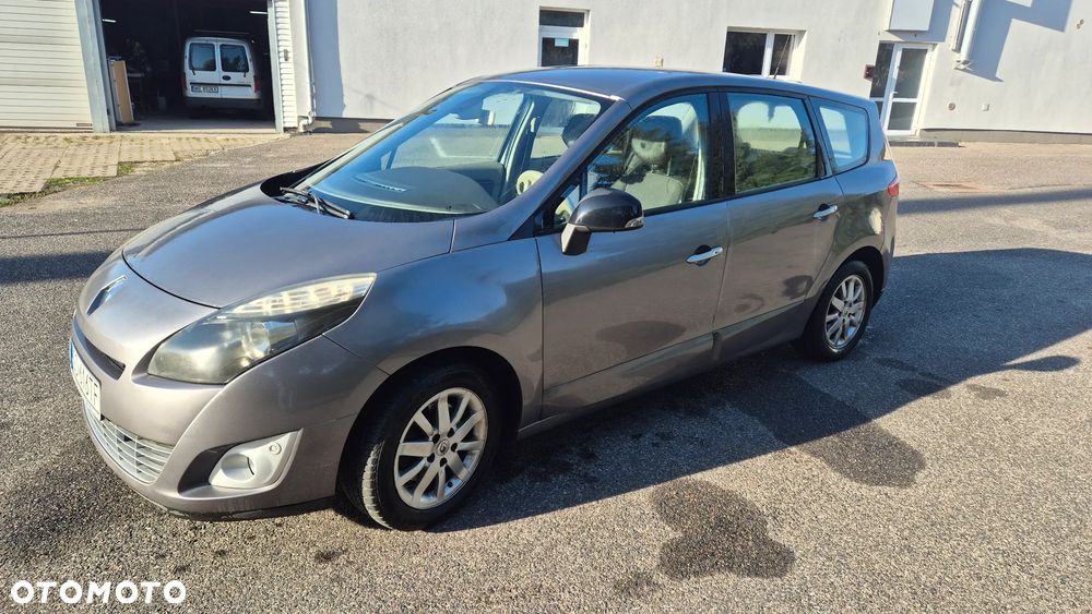 Renault Scenic - 5