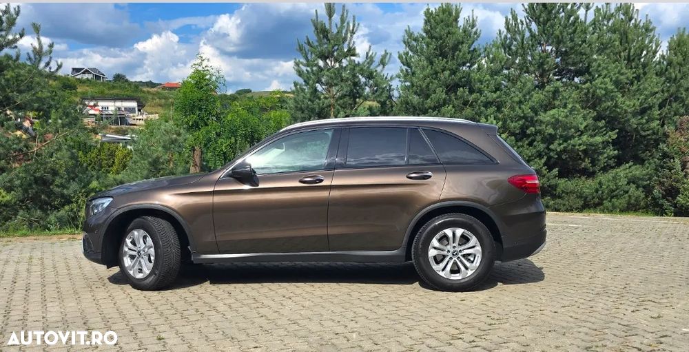 Mercedes-Benz GLC - 7