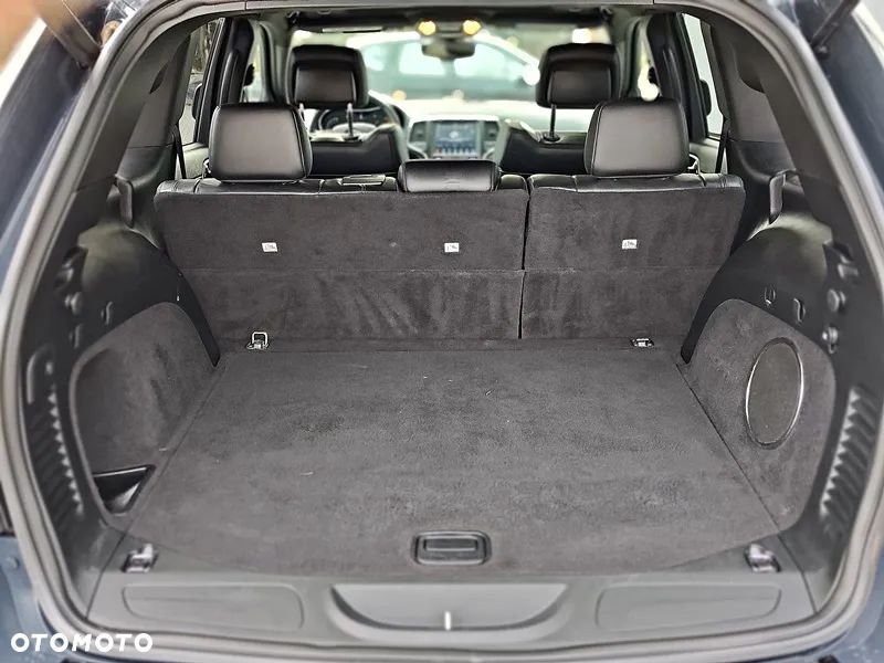 Jeep Grand Cherokee - 40