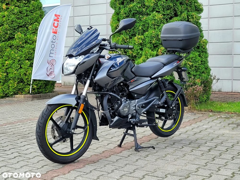 Bajaj Pulsar - 16