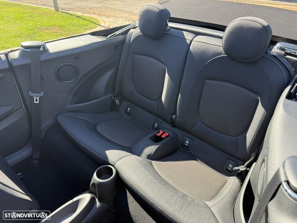 MINI Cabrio - 17