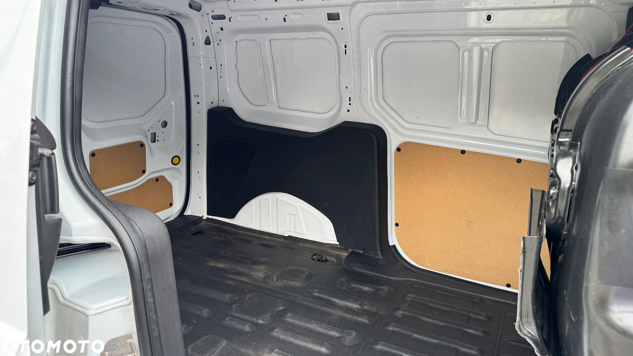 Ford Transit Connect - 10