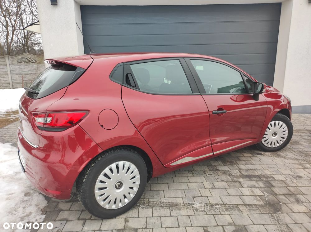 Renault Clio - 29